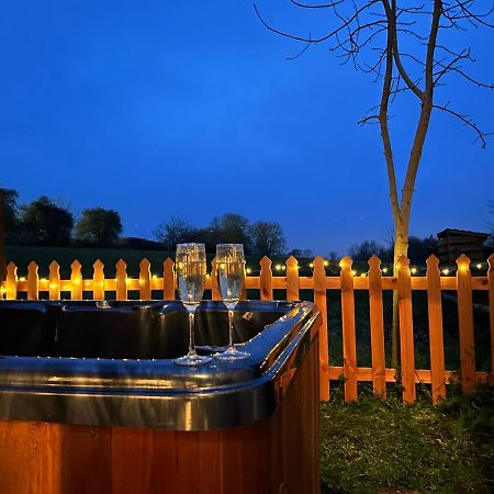 Bay Cottage, Hot Tub Snitterfield Luaran gambar